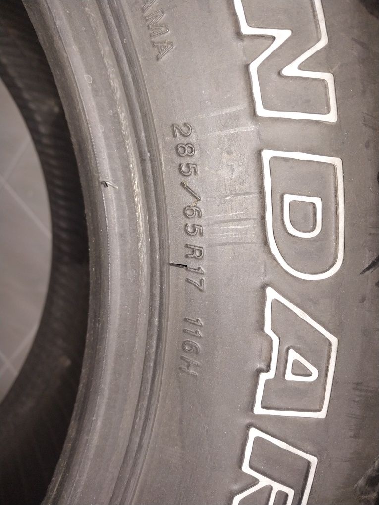 Rabochi shina (balon) Toyota 285/65R17 sotiladi holati yaxshi