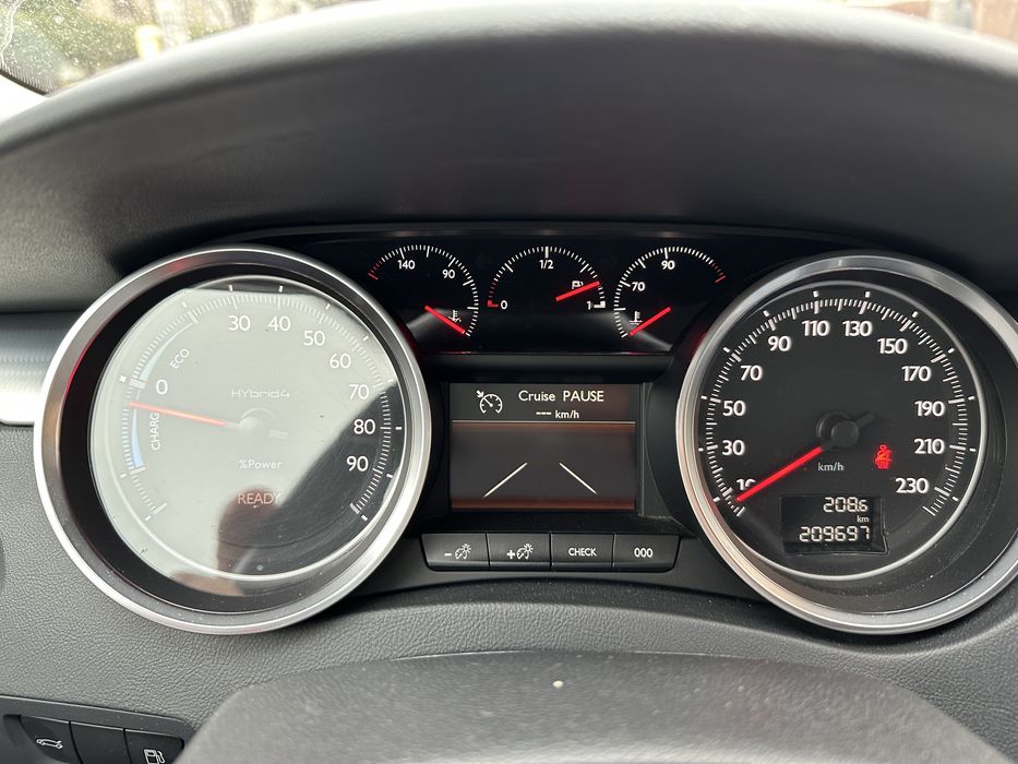 Ecran bord Peugeot 508