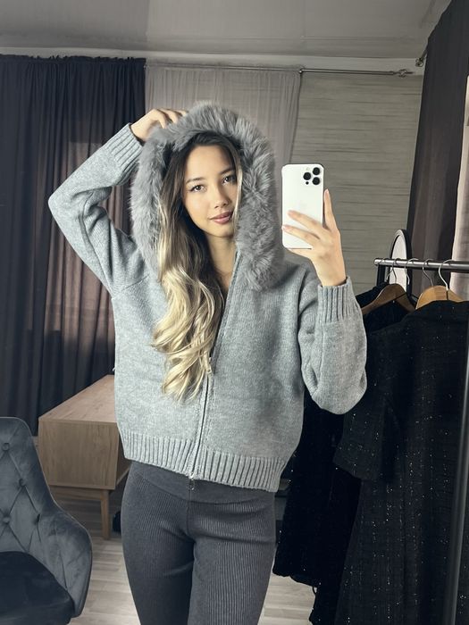 Теплые кофты на замке