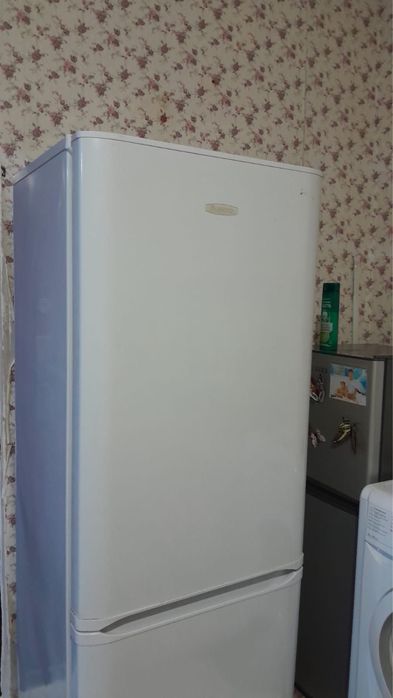 Холодильник бирюса