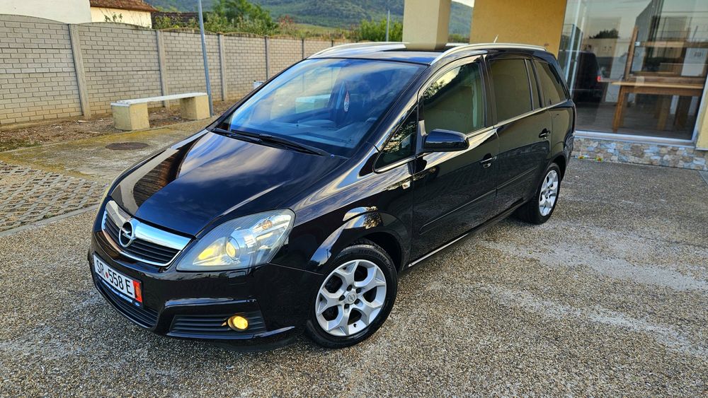Opel Zafira Facelift  [Navigatie ,Bi Xenon, Scaune Încalzite ]