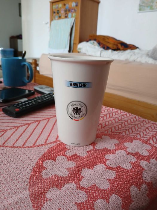 Порцеланови чаши