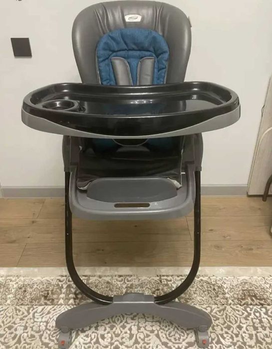 Детский стульчик для кормления