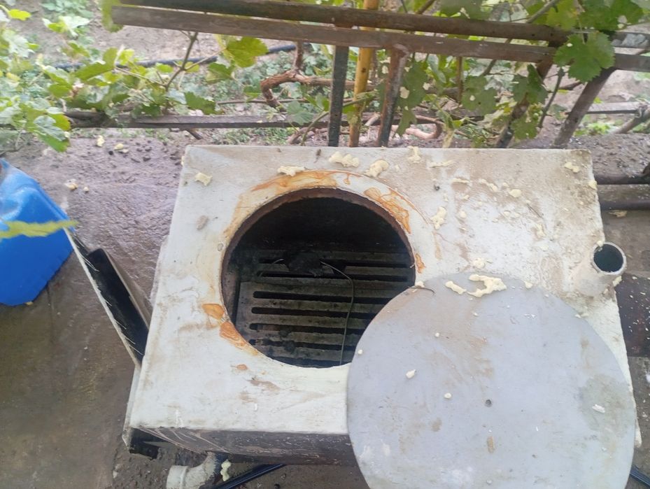 Комир пеш сатамын.