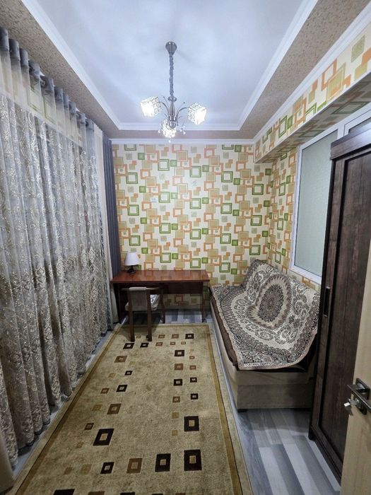 Шаҳристон метро яқинида квартира. Оила ва талабаларга. Маклер ҳақи йўқ