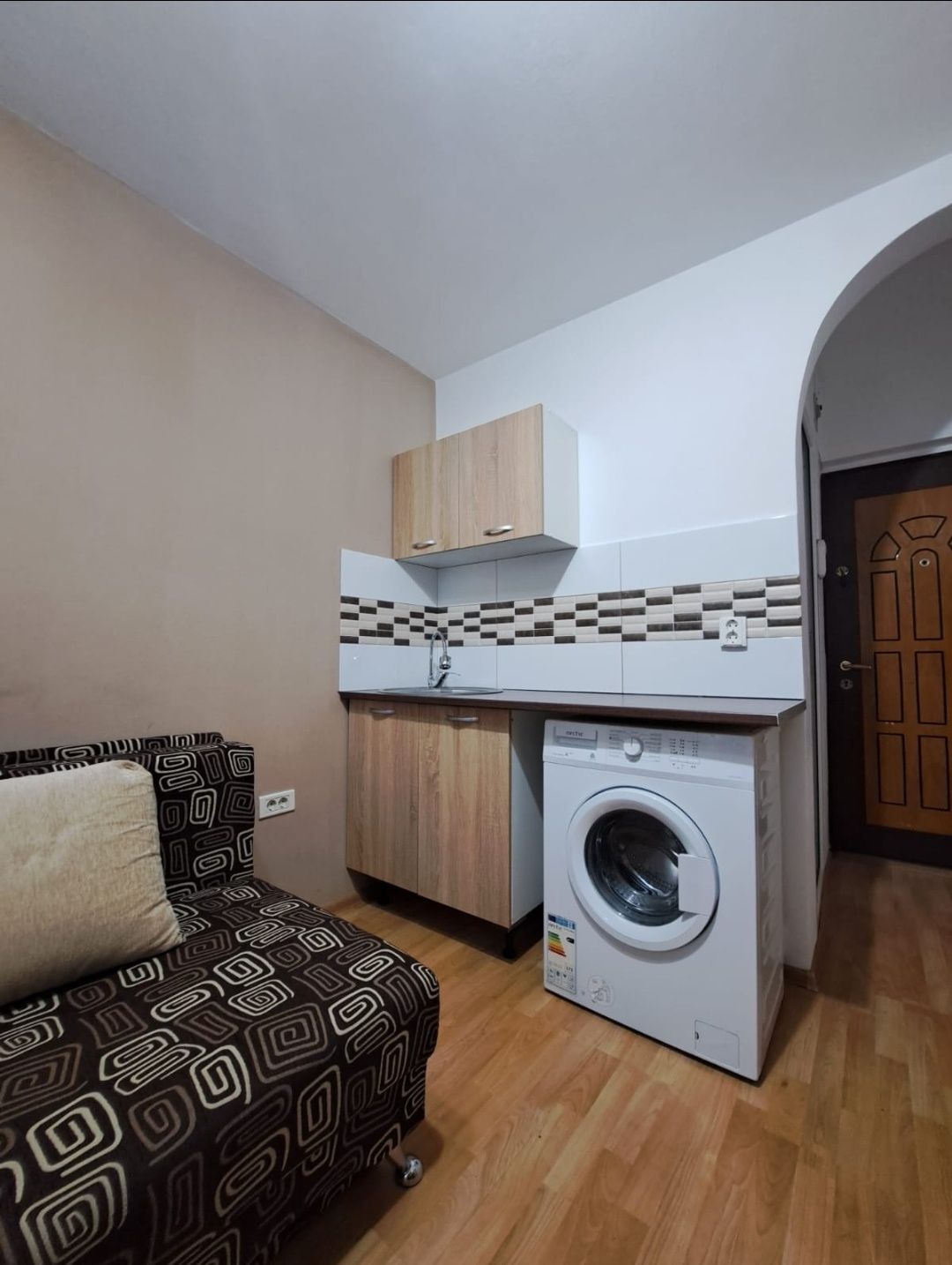 Proprietar, vând garsonieră la Boul Roșu - 21.000 euro (vândut)