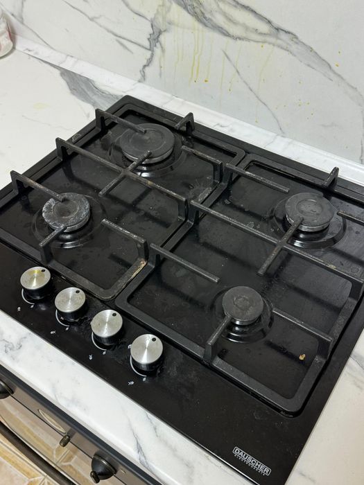 Продам газовую плиту