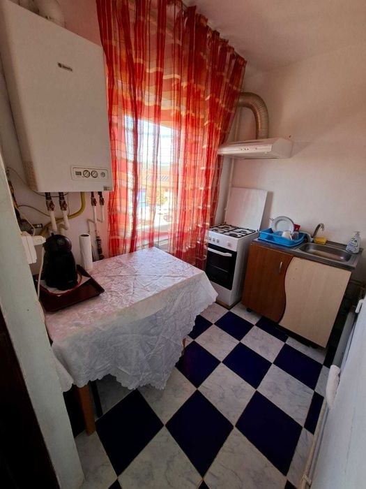 Inchiriez garsoniera