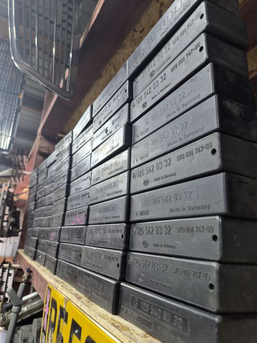 Блок фар (реле света) Mercedes w124 w126 w190