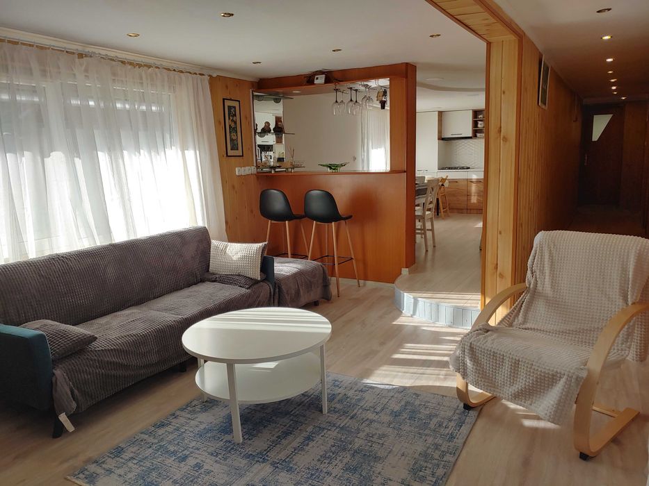 Apartament 3 camere , mobilat, 96mp,lux, Bușteni, cartier Valea Albă