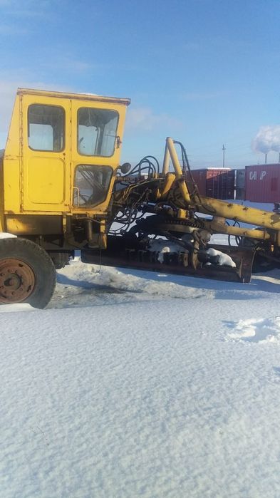 Автогрейдер в хорошем состоянии