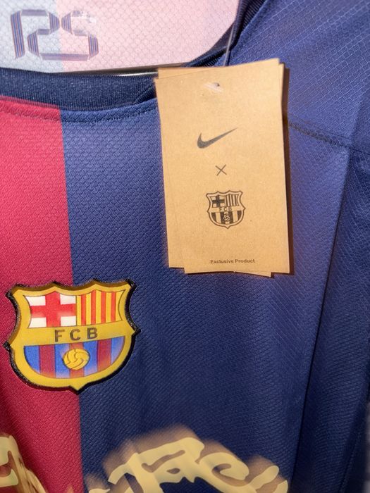 Tricou Barcelona x Travis scott