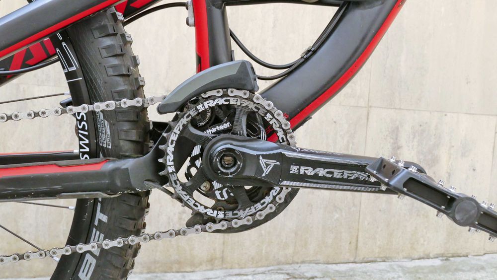 YT Capra AL Comp, 27.5 М, RockShox Lyrik 170 ход, 1x 11 SRAM GX