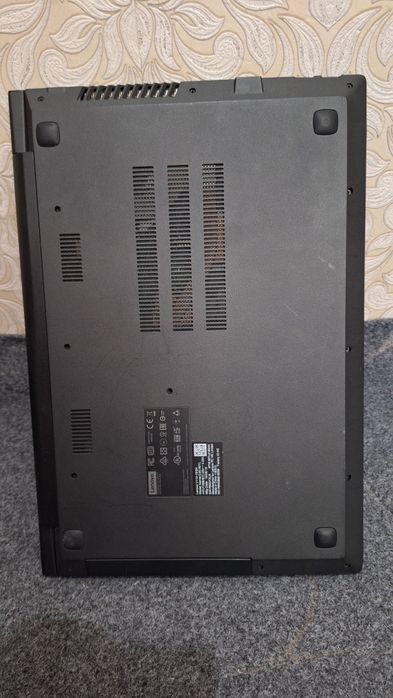 Lenovo i3 сотилади холати зур