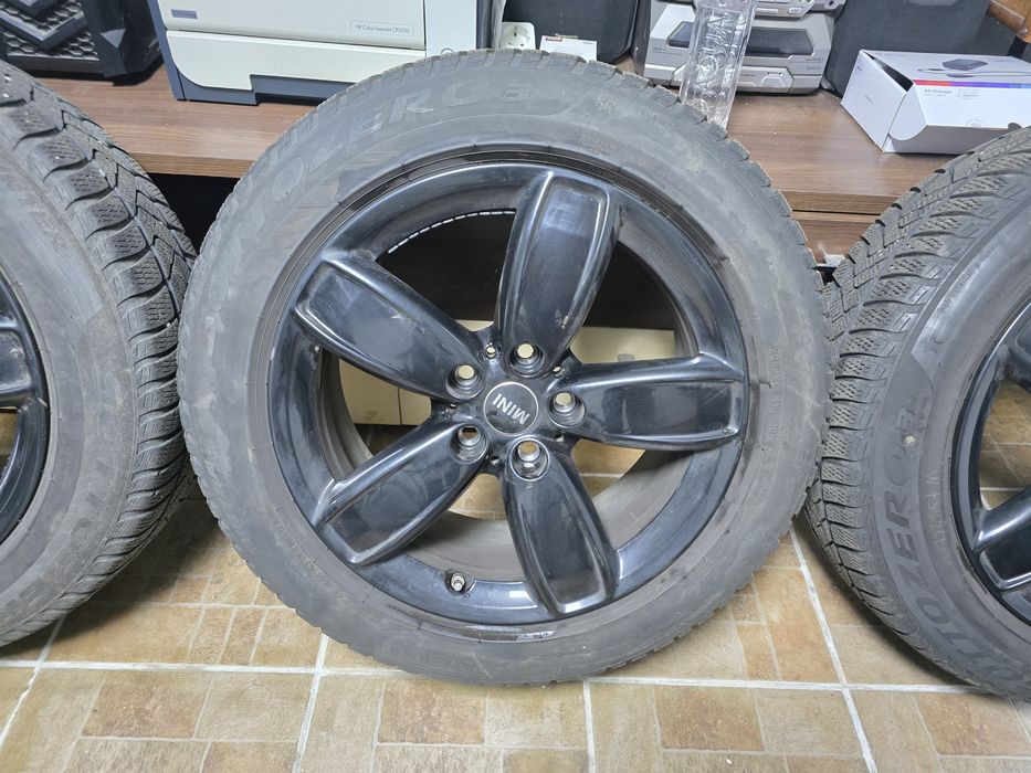 Jante Roti cu anvelope iarna 18" mini F60 COUNTRYMAN