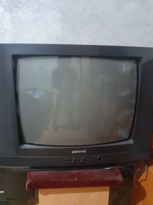 Продам телевизор Самсунг