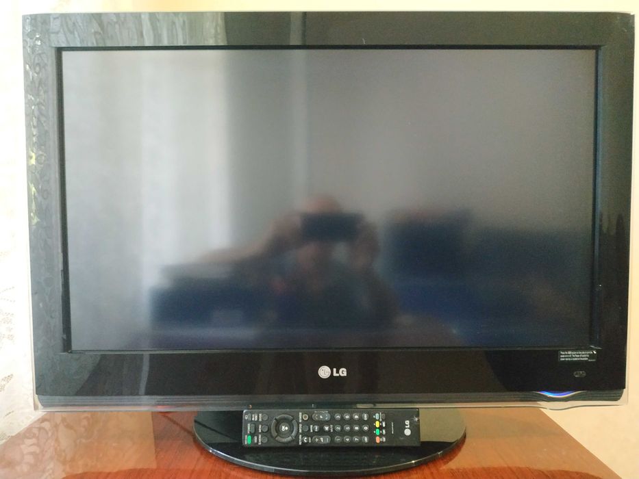 Телевизор LG 32LH4000