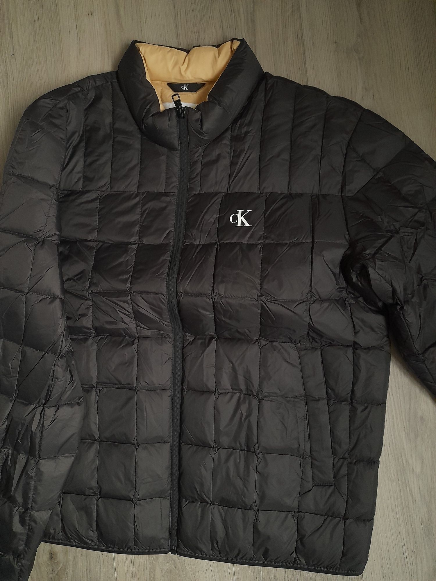Geaca puff calvin klein,nou