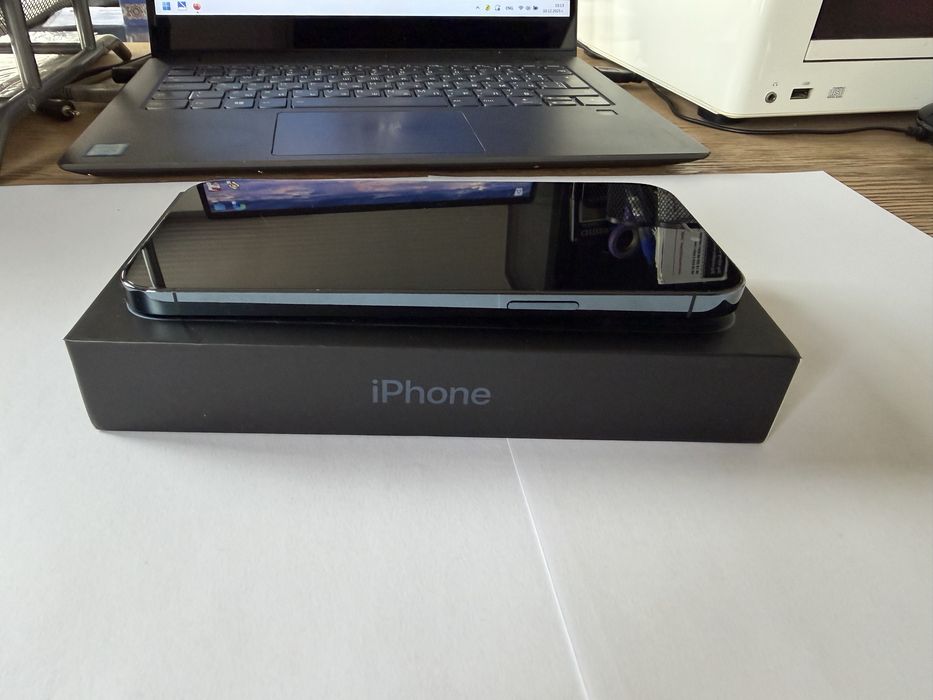 iPhone 12 Pro Max. Като Нов.Оригинален без ремонти и сменявани детайли