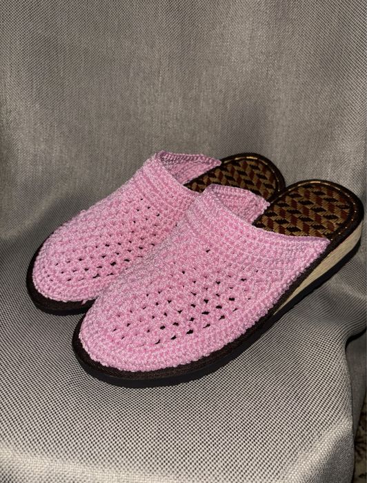 Связанные тапочки