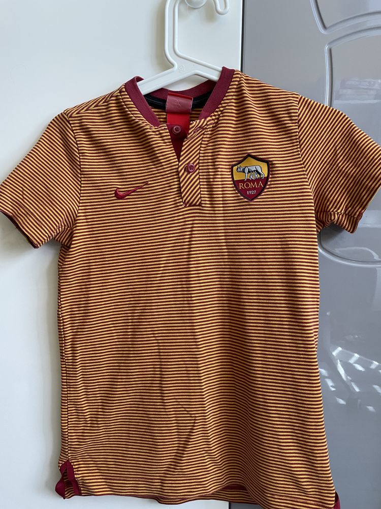 Тениска Nike Roma