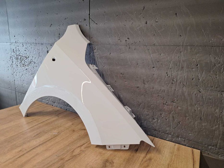 Aripa Fata Dreapta Skoda Rapid 2013-2017 (LB9A (Alb))