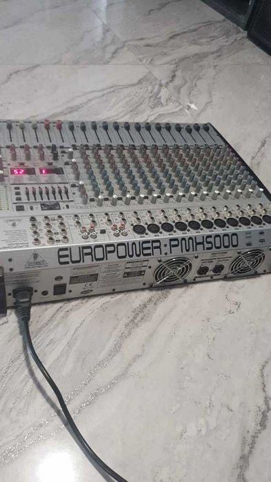 Mixer activ behringer PMH5000