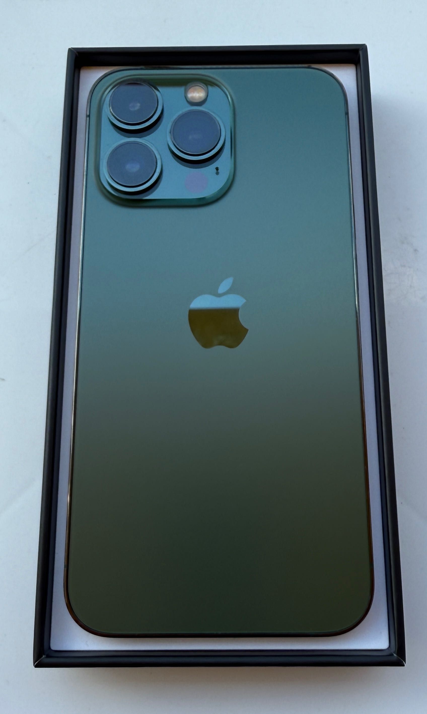 iPhone 13 Pro 128GB Alpine Green КАТО НОВ