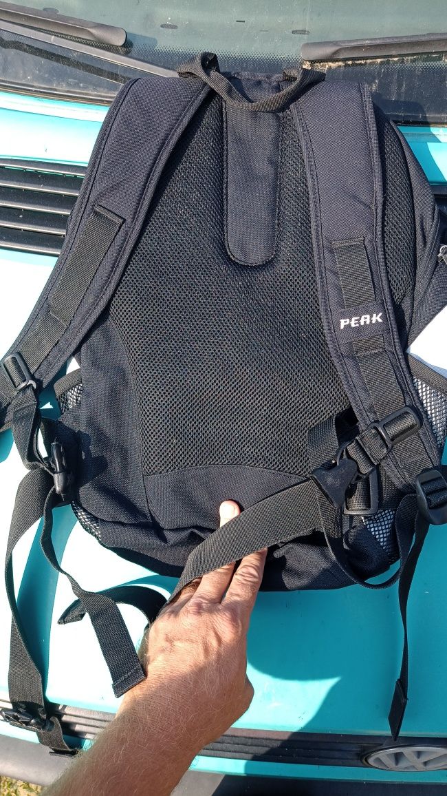 Rucsac Peak Performance negru