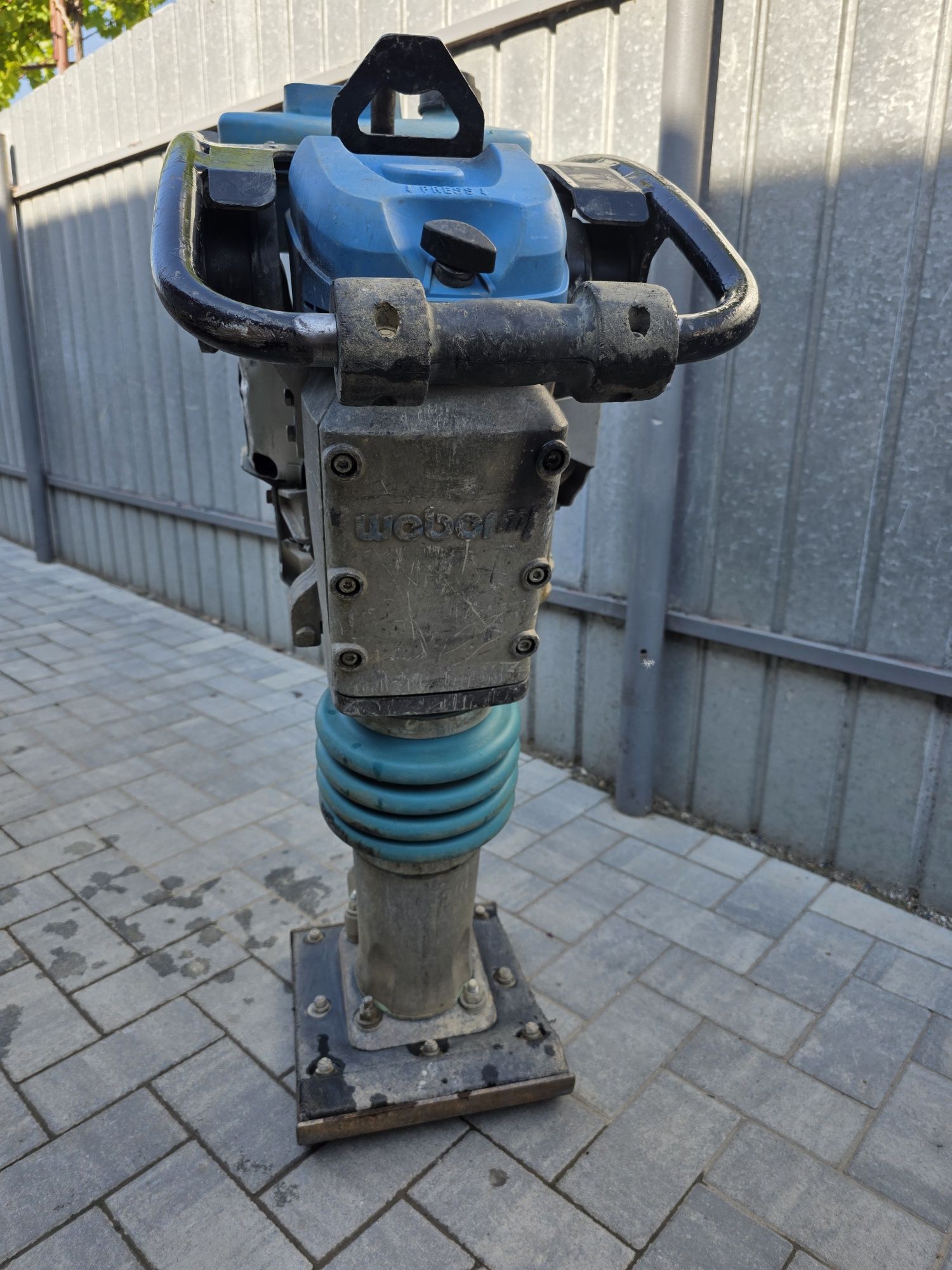 Mai compactor Weber Srv 620 Motor Honda stare buna 4T