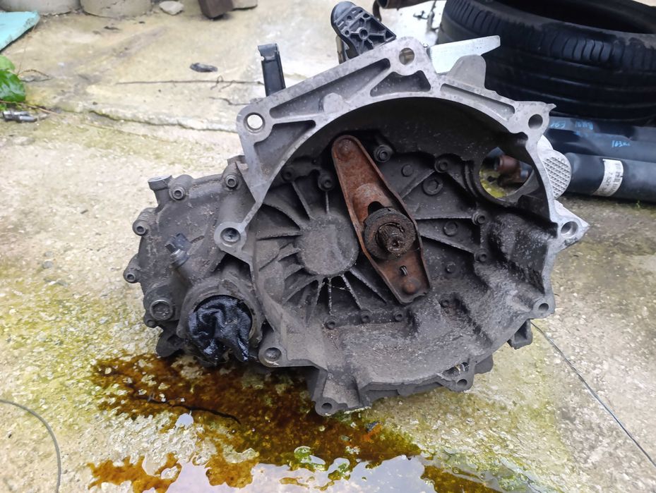 Скоростна кутия за VW Поло, Рапид, А1 -  1.0I - 0DQ301103A