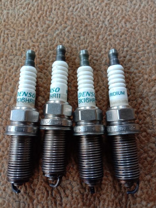 Свечи иридиевые Denso оригинал б/у