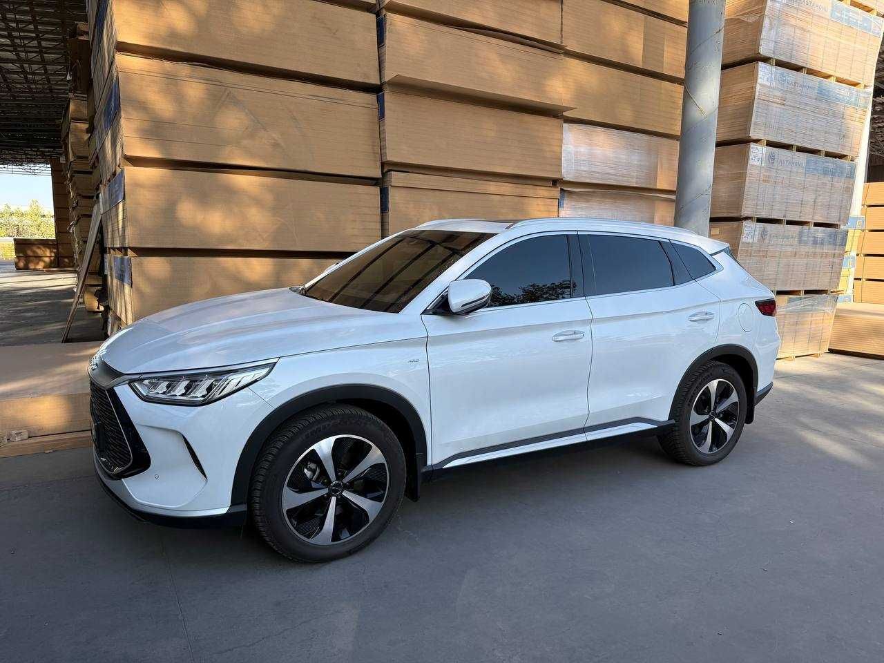Продается СВОЙ. BYD song plus dm-i AWD (3 позиция)
