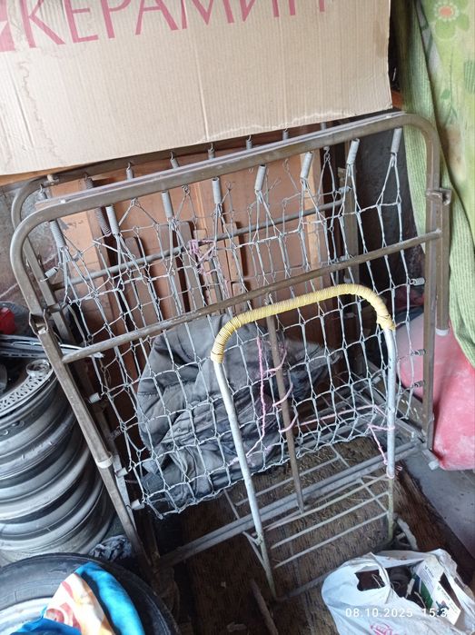 Продаю кровать раскладушку.