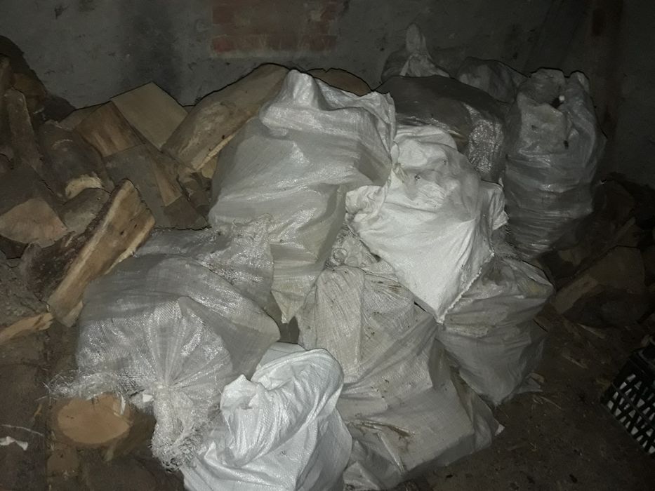 Дърва за огрев .