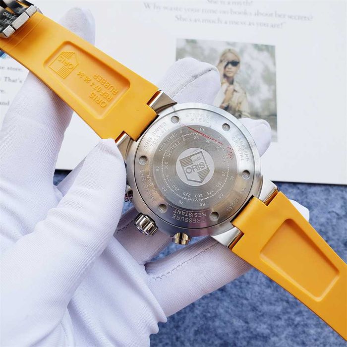 ORIS Diving Aquis Depth Gauge с кварцов механизъм