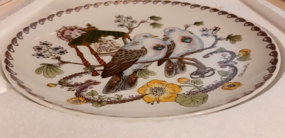 Декоративна  рисувана чиния