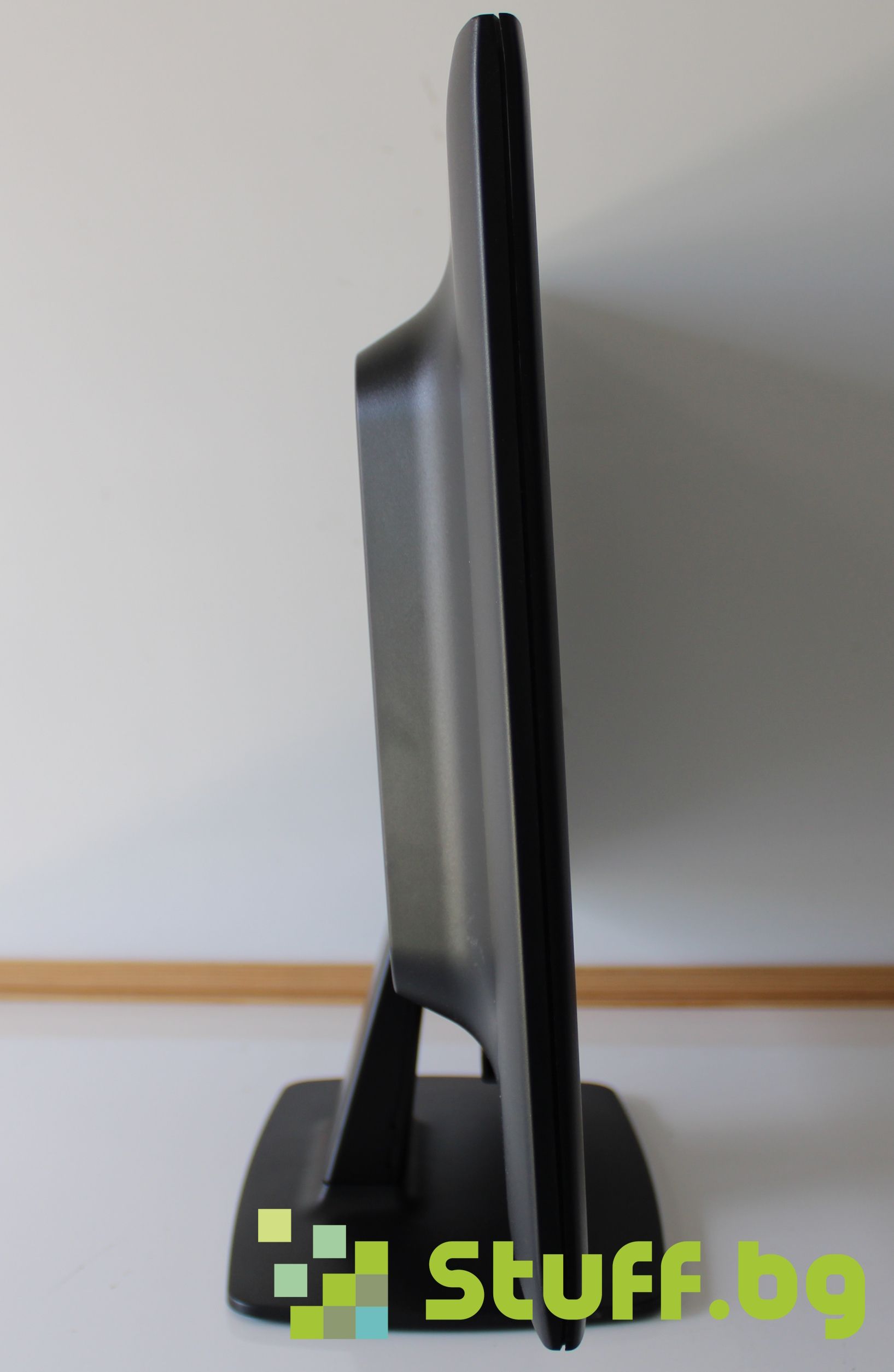 Монитор HP Compaq LE2202x