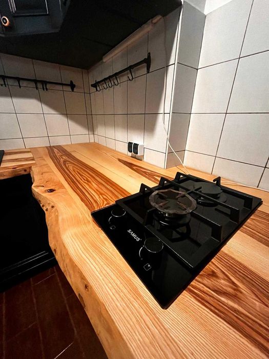 cherestea  stejar frasin cires paltin nuc ulm tei plop  tamplarie