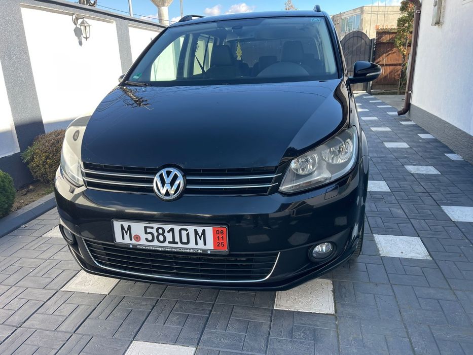 VW Touran an 2011 Motor 1.6 TDI E5 Recent Adus în Tara 6+1 Trepte