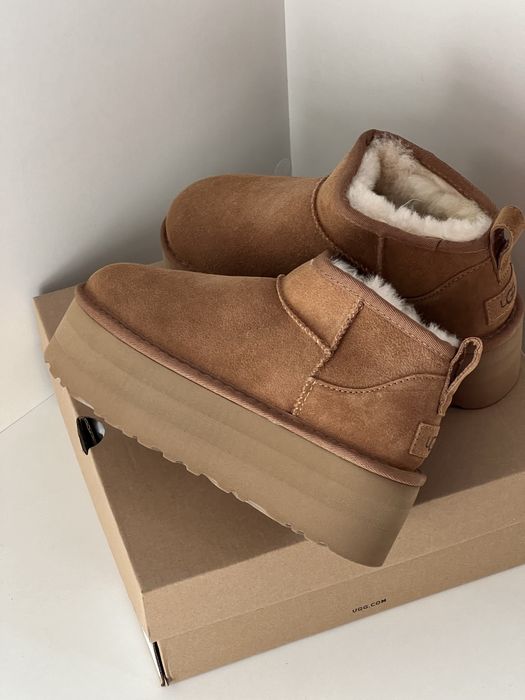 Продам угги в люкс качестве 1:1