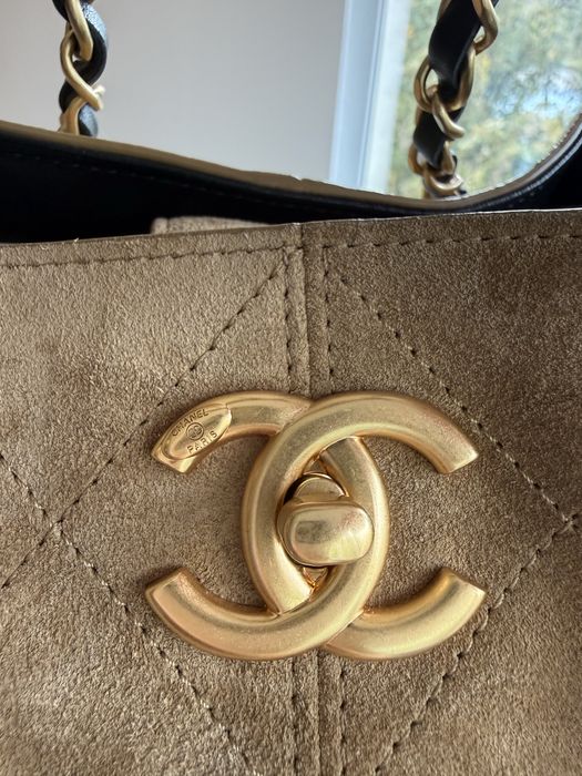 Chanel shopping bag