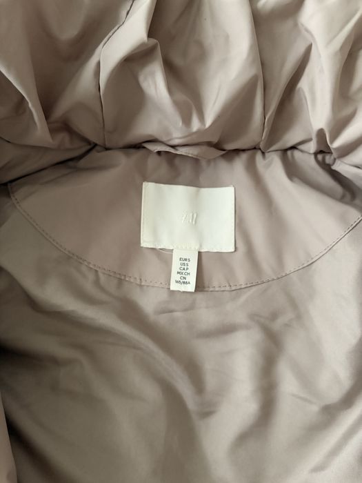 Дамски бежов елек H&M