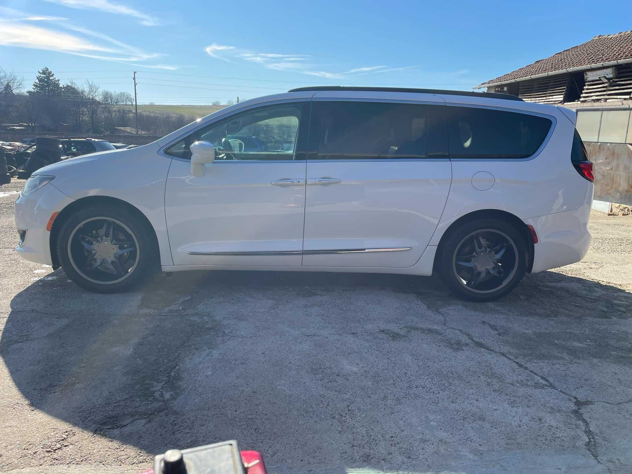 Chrysler Pacifica Touring L 3.6 Pentastar