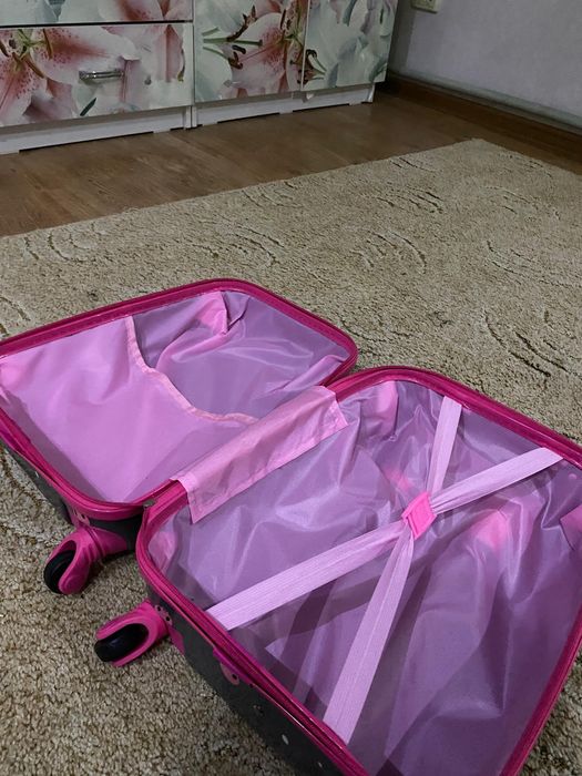 Детский чемодан для девочек