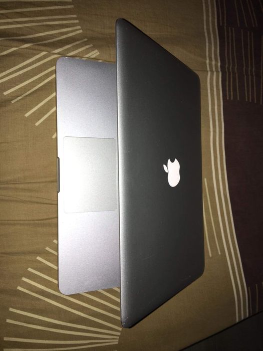 MacBook (13-inch,Late 2011)
