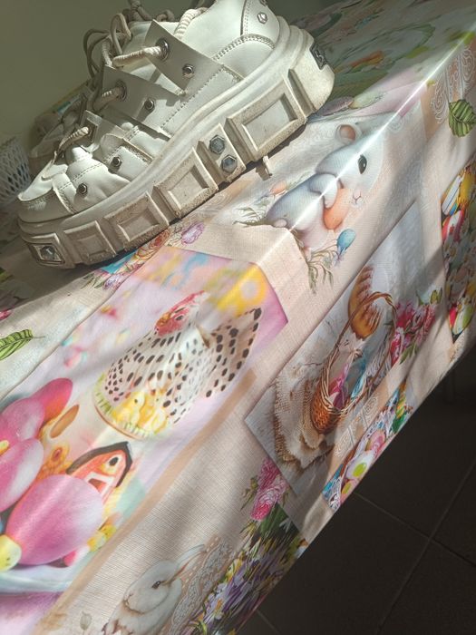 Vând pantofi eleganți de firma Bershka