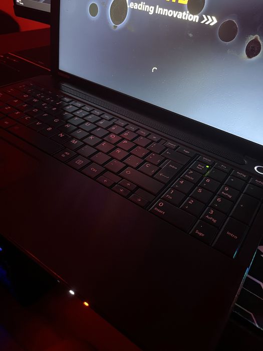 Laptop toshiba satelite 8gb ram perfect pentru office