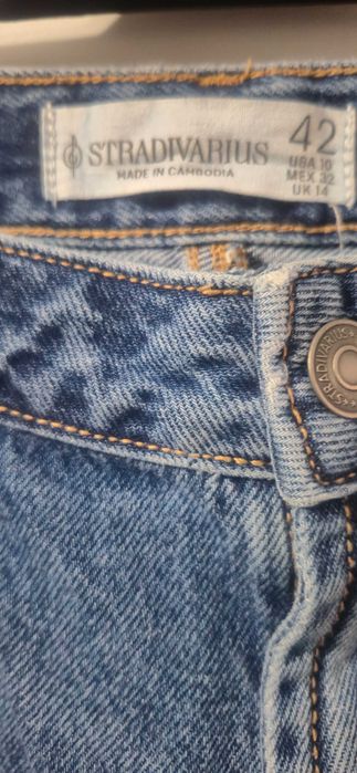 Blugi Stradivarius noi