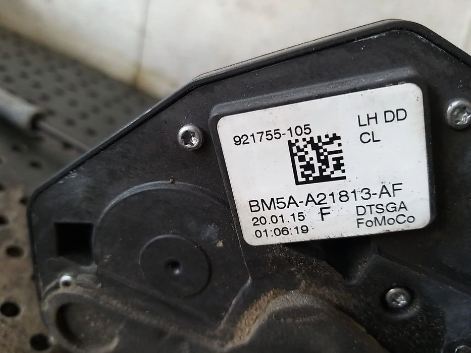 Broasca usa stanga fata ford focus 3 facelift 921755105 bm5aa21813af